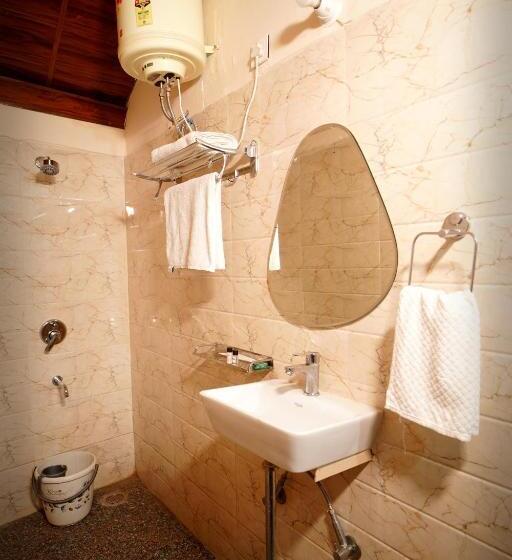 غرفة قياسية ثلاثية مطلة علي الحديقة, Creek Forest  Riverside Boutique Resort