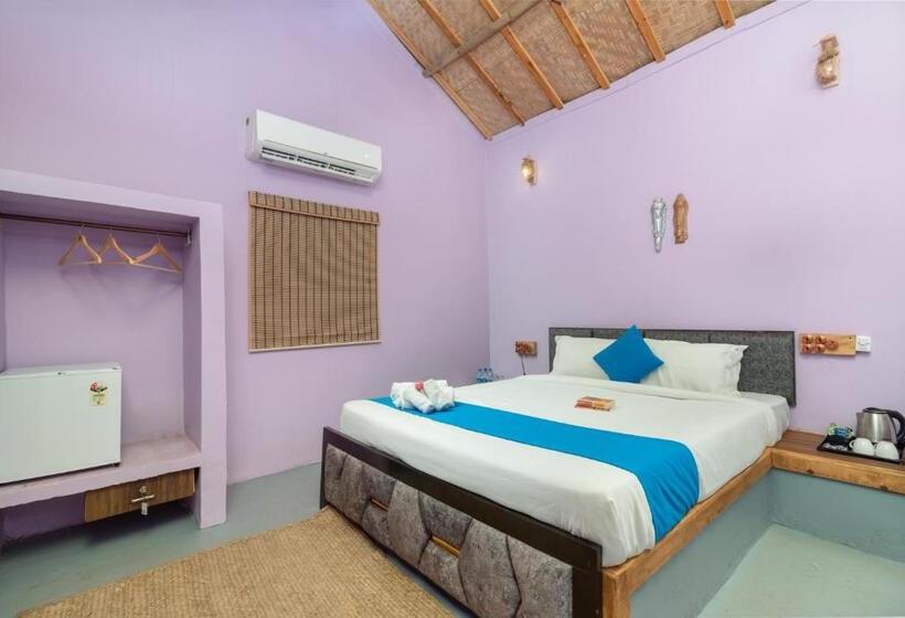 家庭间, Amadi Beach Front Resort