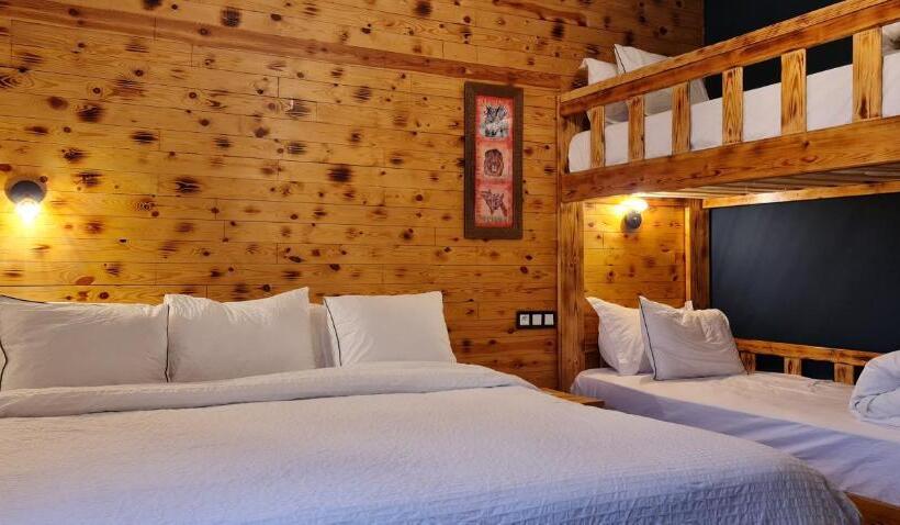 Chambre Quadruple Standard, Maurice Bonjean