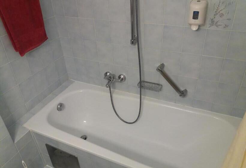 スタンダードトリプルルーム, Austria Traveller Hotel Lenzing