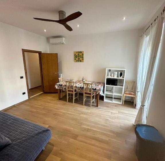 سوییت اجرایی, Amalia Suites   Via San Zanobi