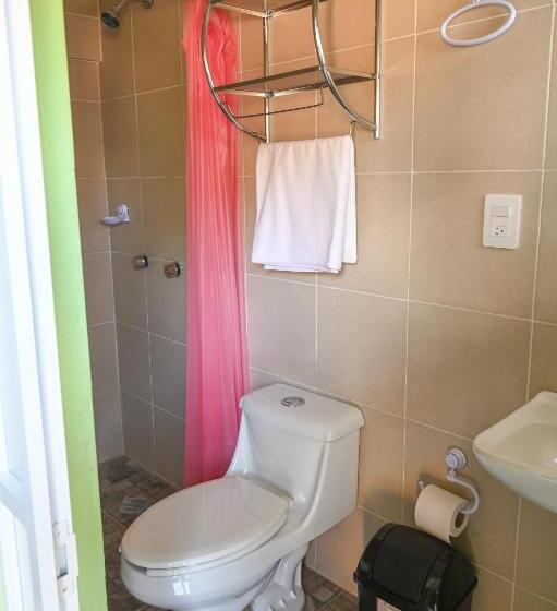 Economy Triple Room, Casa Leonor
