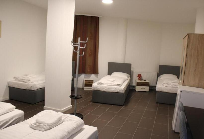 四人标准间, David S Hostel