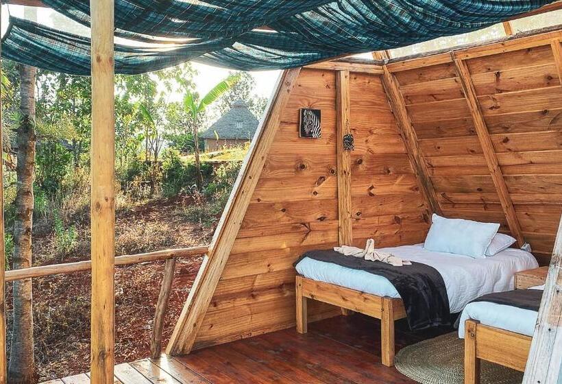 디럭스 룸, Foresight Eco Lodge & Safari