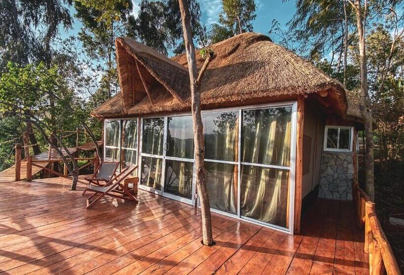디럭스 룸 킹사이즈 침대, Foresight Eco Lodge & Safari