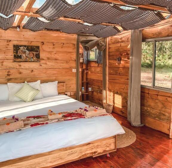 스탠다드 룸 산 전망, Foresight Eco Lodge & Safari
