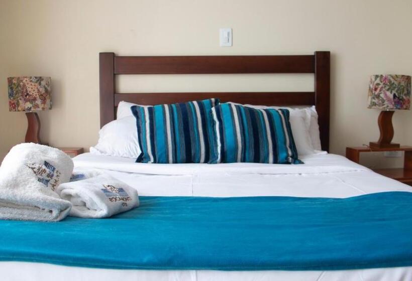 Quarto Familiar Deluxe, Rocamonti
