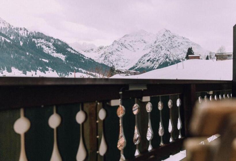 Quarto Estandar, Naturhotel Chesa Valisa
