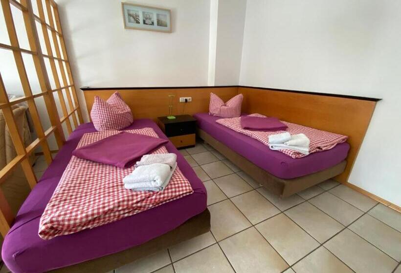 Апартаменты 1 Спальня с Балконом, Apartmenthaus Home24