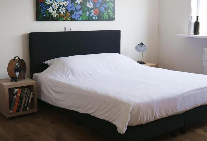 이코노미 싱글 룸, Bed & Coffee Maricoweg