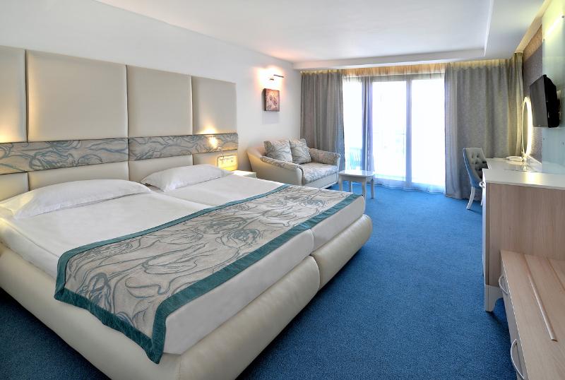 اتاق اساندارد با چشم‌انداز جانبی به دریا, Grifid Metropol Hotel   Premium All Inclusive & Private Beach   Adults Only