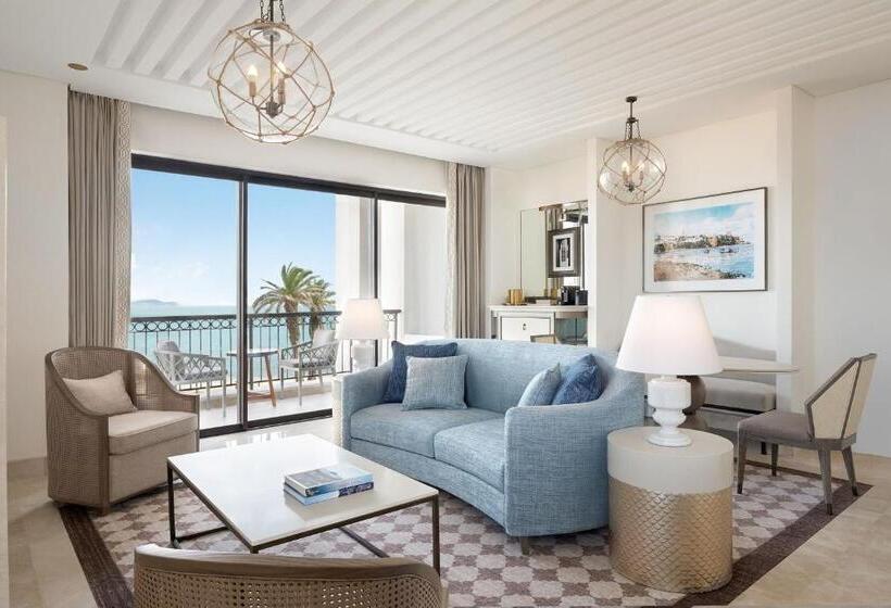 디럭스 스위트 킹 침대, The St. Regis La Bahia Blanca Resort   Tamuda Bay