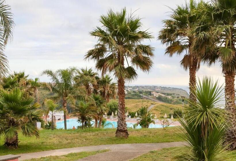 Трехместный Номер Superior, Villaggio Club Baia Di Dino