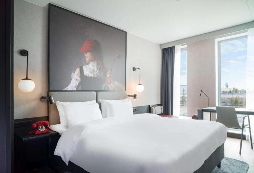 Номер Стандарт, Radisson Red , Oslo Airport