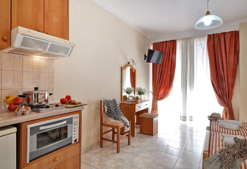 استودیوی استاندارد, Lido Sofia Holidays