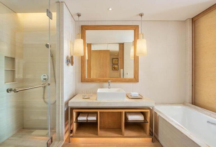Номер Стандарт Вид на Сад, Sheraton Sanya Haitang Bay Resort
