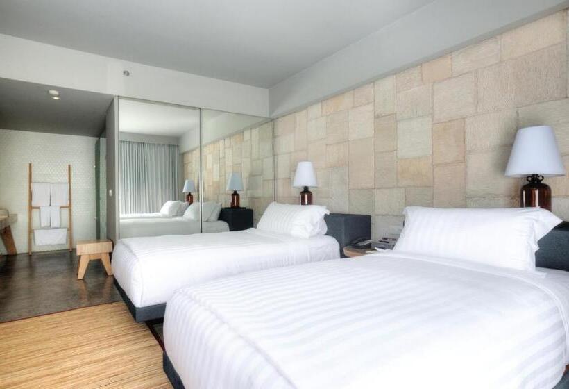 스위트, Cross Paasha Bali Seminyak