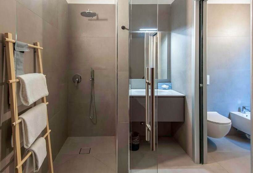 デラックスの４人部屋, Venezia