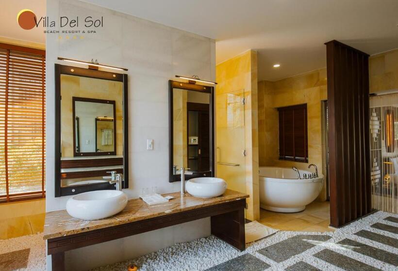 اتاق پریمیوم با چشم‌انداز باغ, Villa Del Sol Beach Resort & Spa