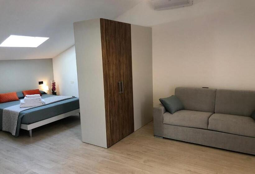 Студио Стандарт с Балконом, Casa Fiorita