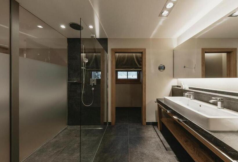 سوییت لوکس, Eco & Wellness Boutique Hotel Sonne