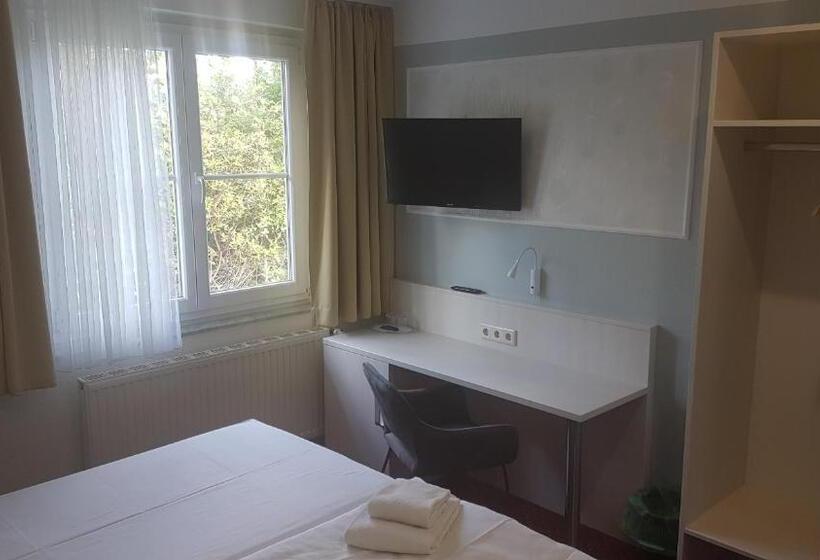 Quarto Estandar Individual, Brinckmansdorf