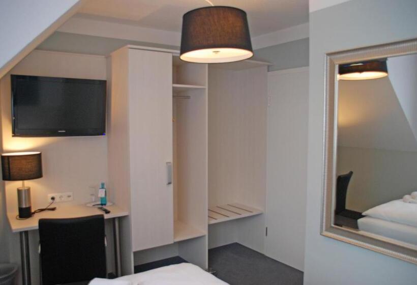 Quarto Estandar Individual, Brinckmansdorf