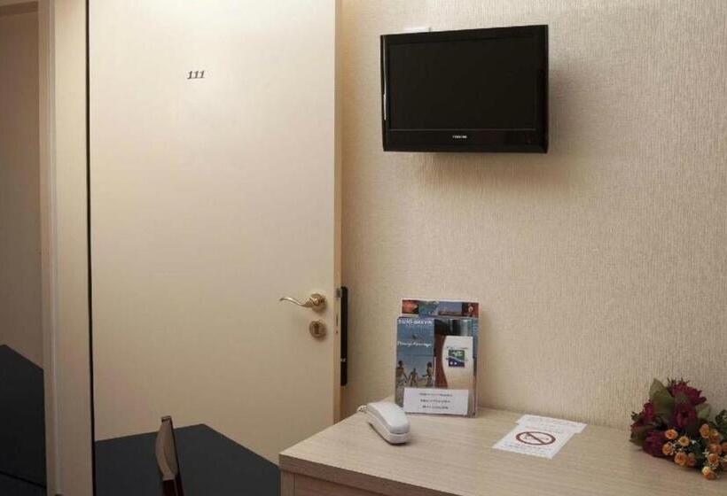 Номер Стандарт Индивидуальный, Hôtel Estuaire