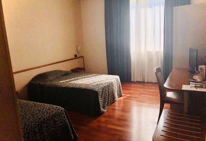 اتاق استاندارد, Ristorante Dragonara