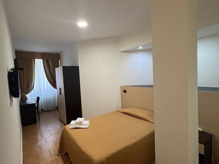 Quarto Estandar Individual, Residence Sestriere