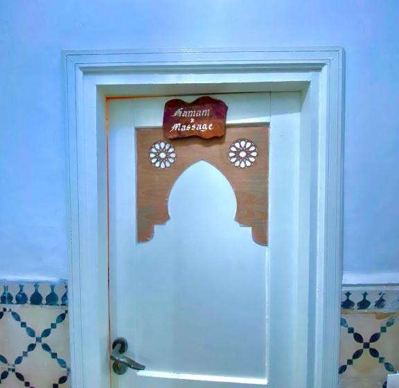 标准间, Riad Baddi