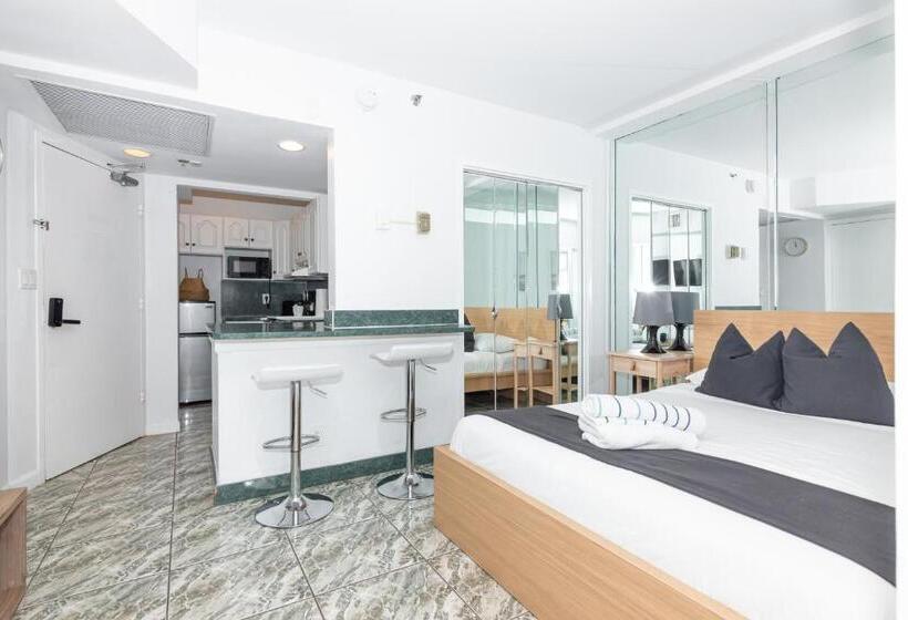 استودیوی سوپریور, Girasole Rentals