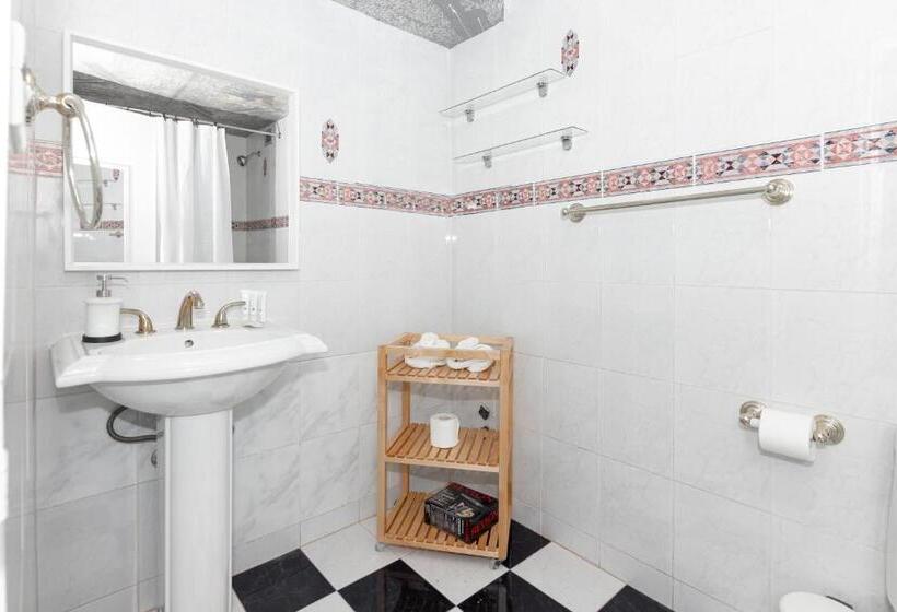 سوییت خانوادگی, Girasole Rentals