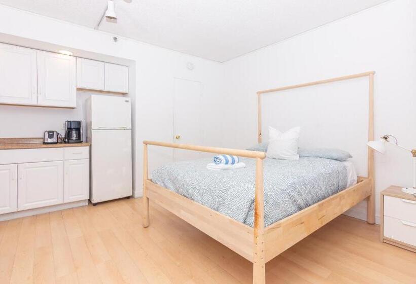 استودیوی استاندارد, Girasole Rentals