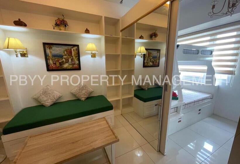 חדר משפחתי, Green Residences Stays By Pbyy