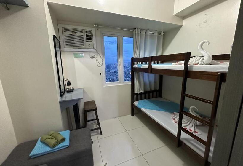 חדר משפחתי, Green Residences Stays By Pbyy
