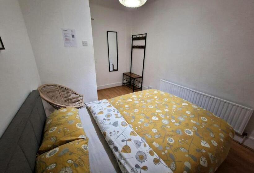 חדר אקונומי, City Budget Guesthouse