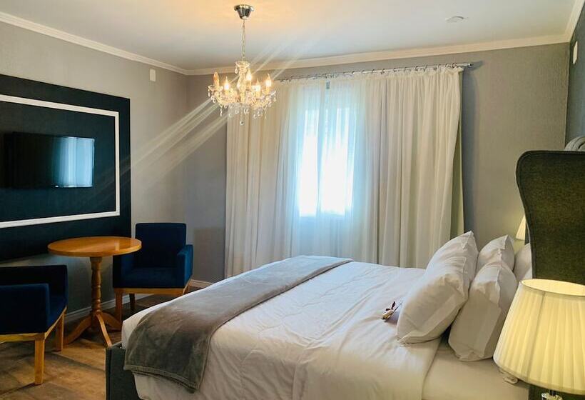스탠다드 스튜디오, Pousada Quinta Do Vale
