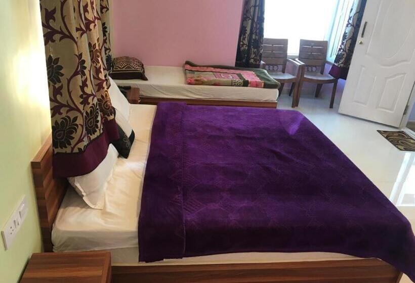 标准三人间, Happystay Rooms And Cottages
