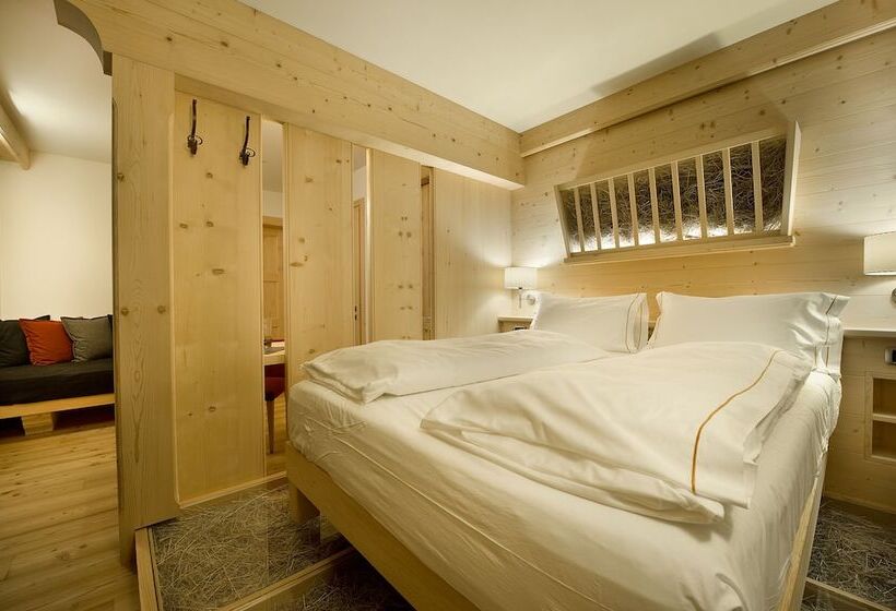 Номер Deluxe с Балконом, Alpen Hotel Chalet