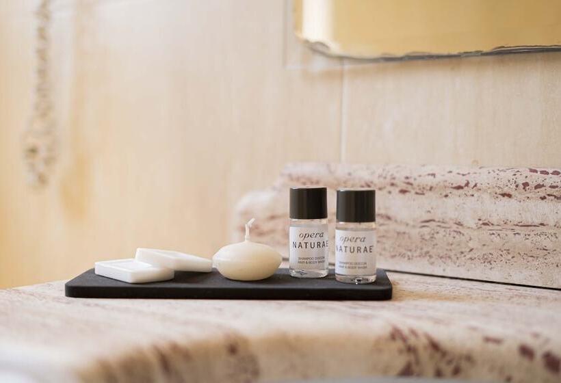 Номер Deluxe, Grand Hotel Elite