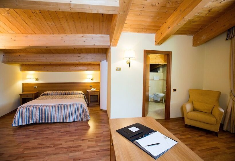Номер Deluxe, Grand Hotel Elite