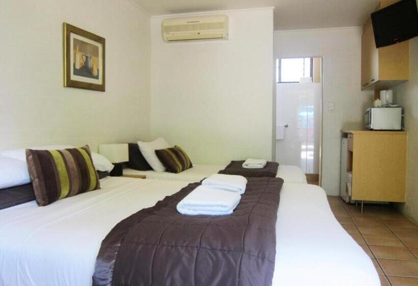 Номер Стандарт Трехместный, Horizons Motel