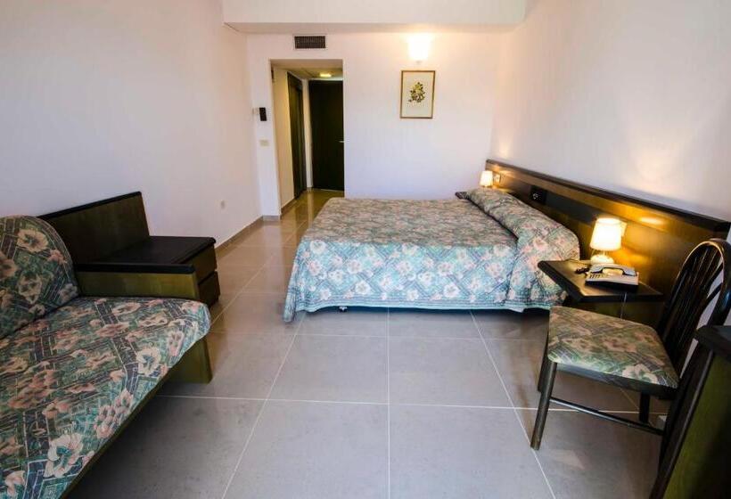 Трехместный Номер Superior, Torre Del Sole