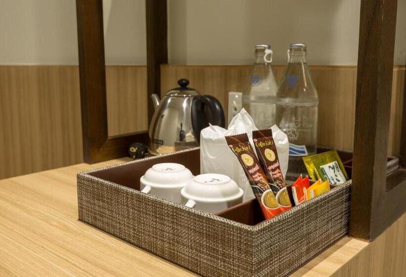 غرفة ديلوكس ثلاثية, Paragon Grand Resort
