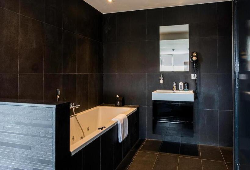 Family Suite, Bommelje