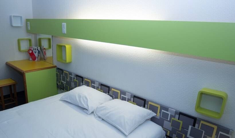 Номер Стандарт, Hôtel Quick Palace Tours Nord