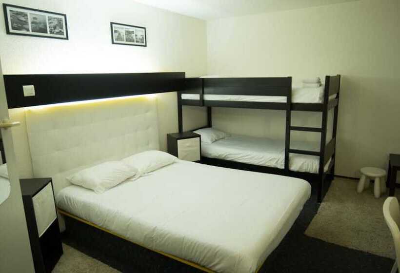 Семейный Номер, Hôtel Quick Palace Tours Nord