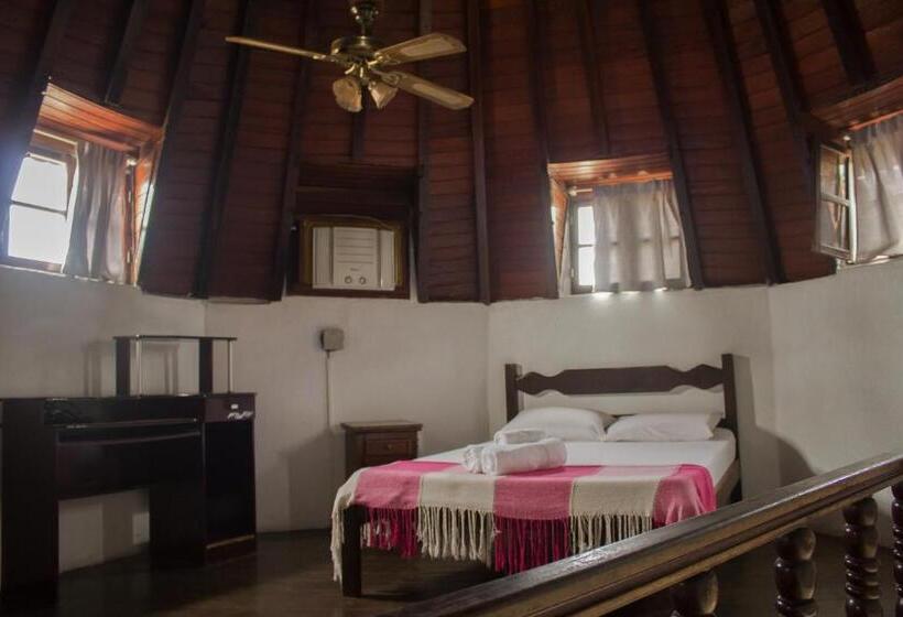 클래식 4인 룸, Pousada Casa Da Pedra