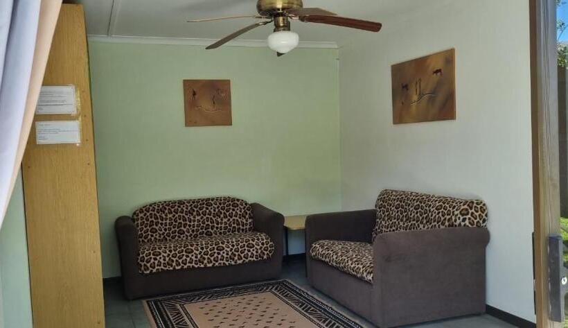 Семейный Номер, Thornycroft Lodge